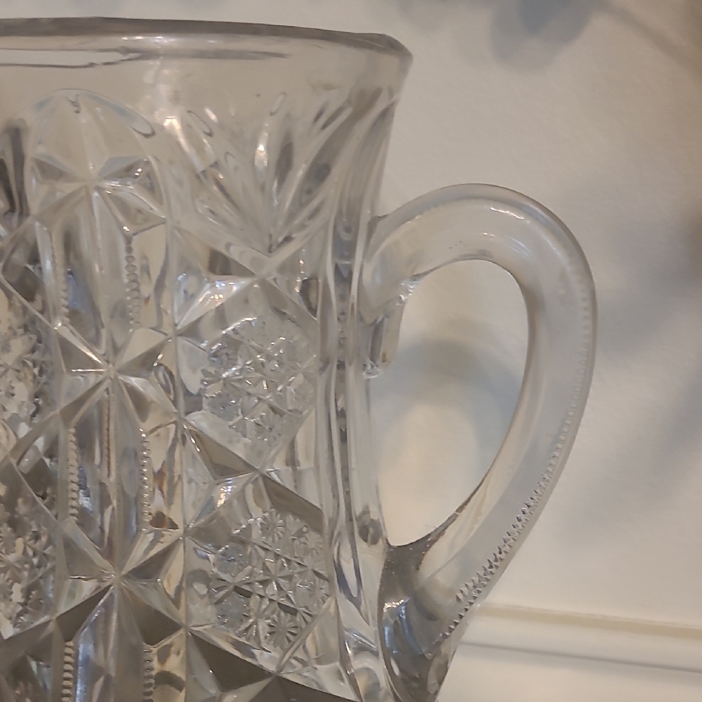 Elegant Crystal Water Pitcher - Picture 3 of 8
